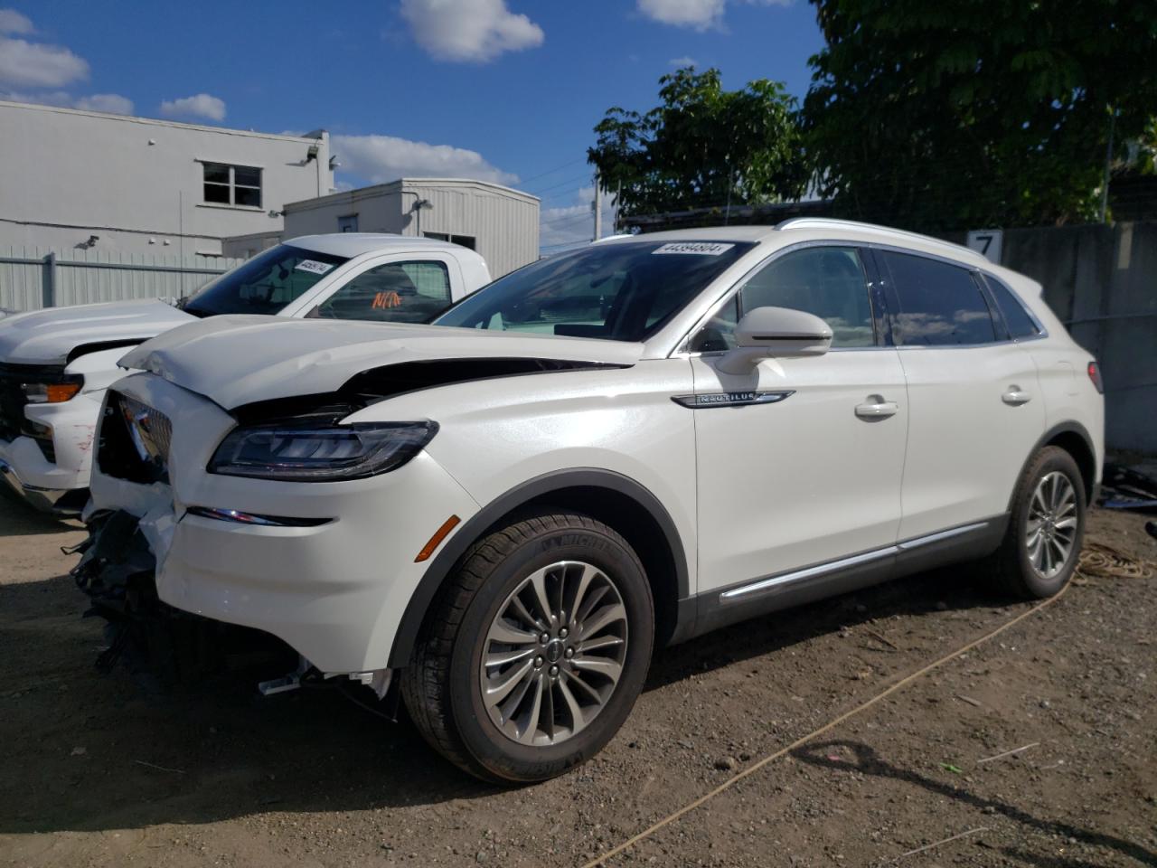 Lot #2986712188 2023 LINCOLN NAUTILUS