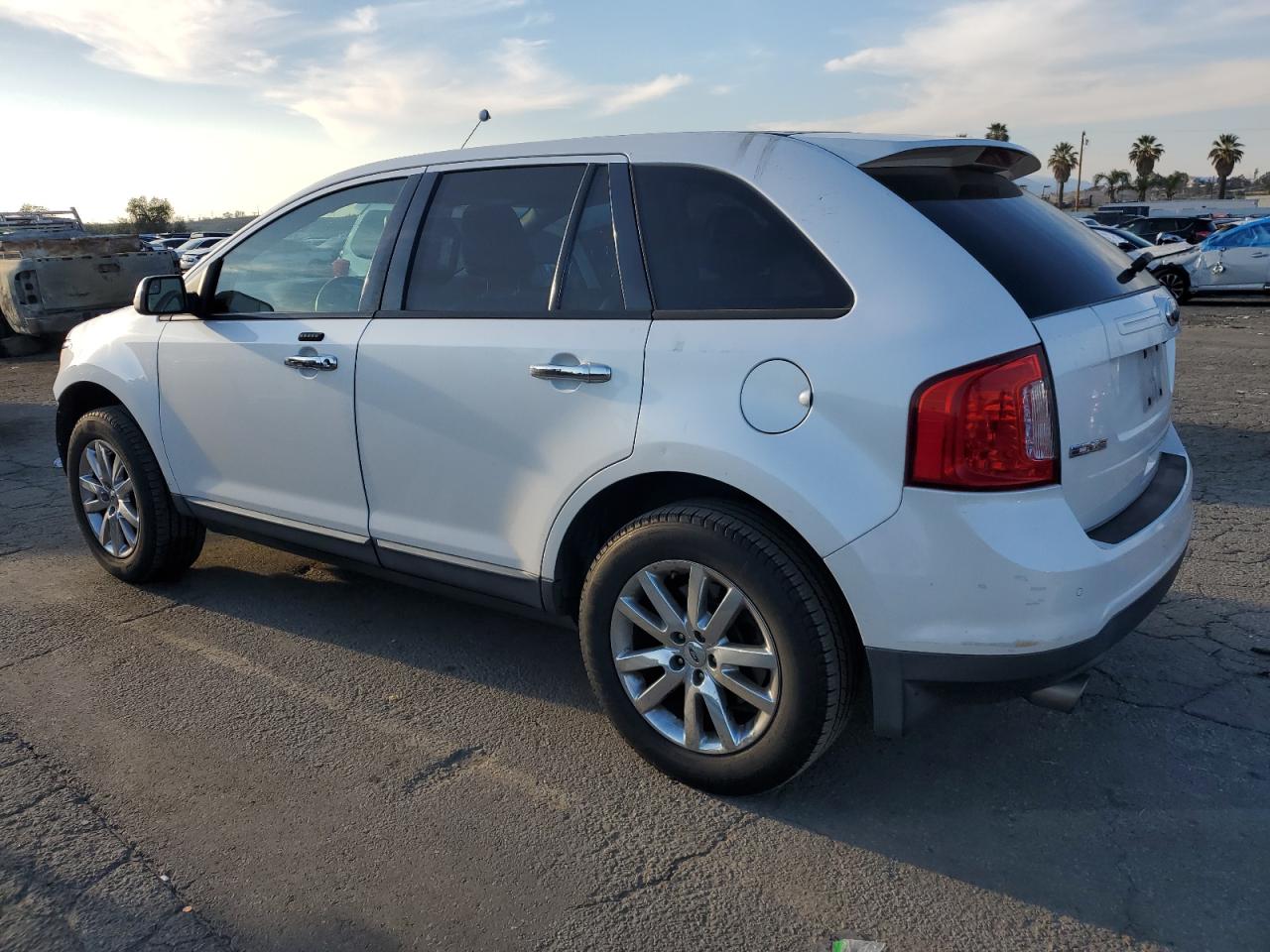 2fmdk3jc6bbb21523 2FMDK3JC6BBB21523 2011 Ford Edge Sel
