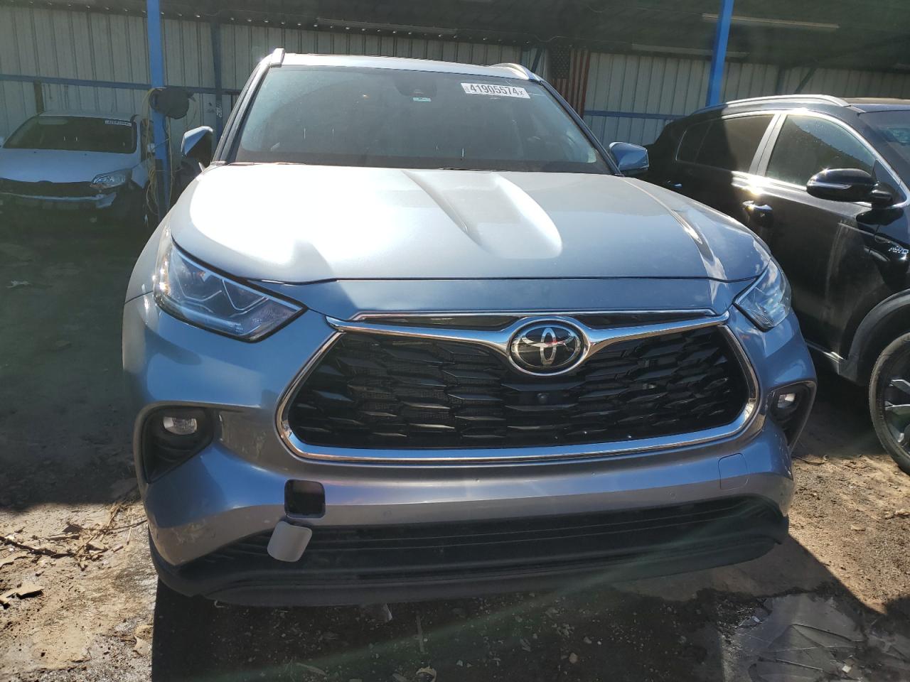 5TDDZRBH2NS206200 2022 Toyota Highlander Limited