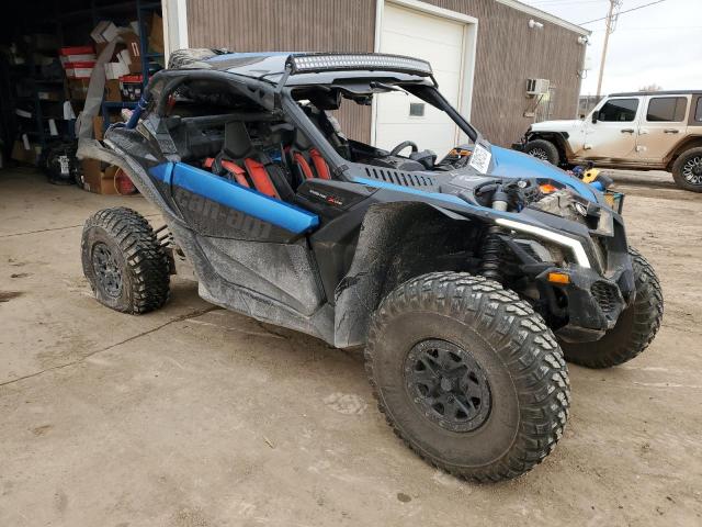 CAN-AM MAVERICK X 2017 blue  gas 3JBVDAW22HK000422 photo #1