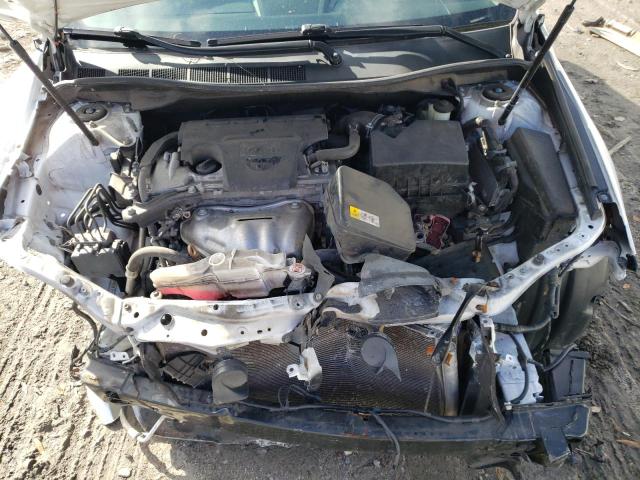 Lot #2428364542 2017 TOYOTA CAMRY LE salvage car