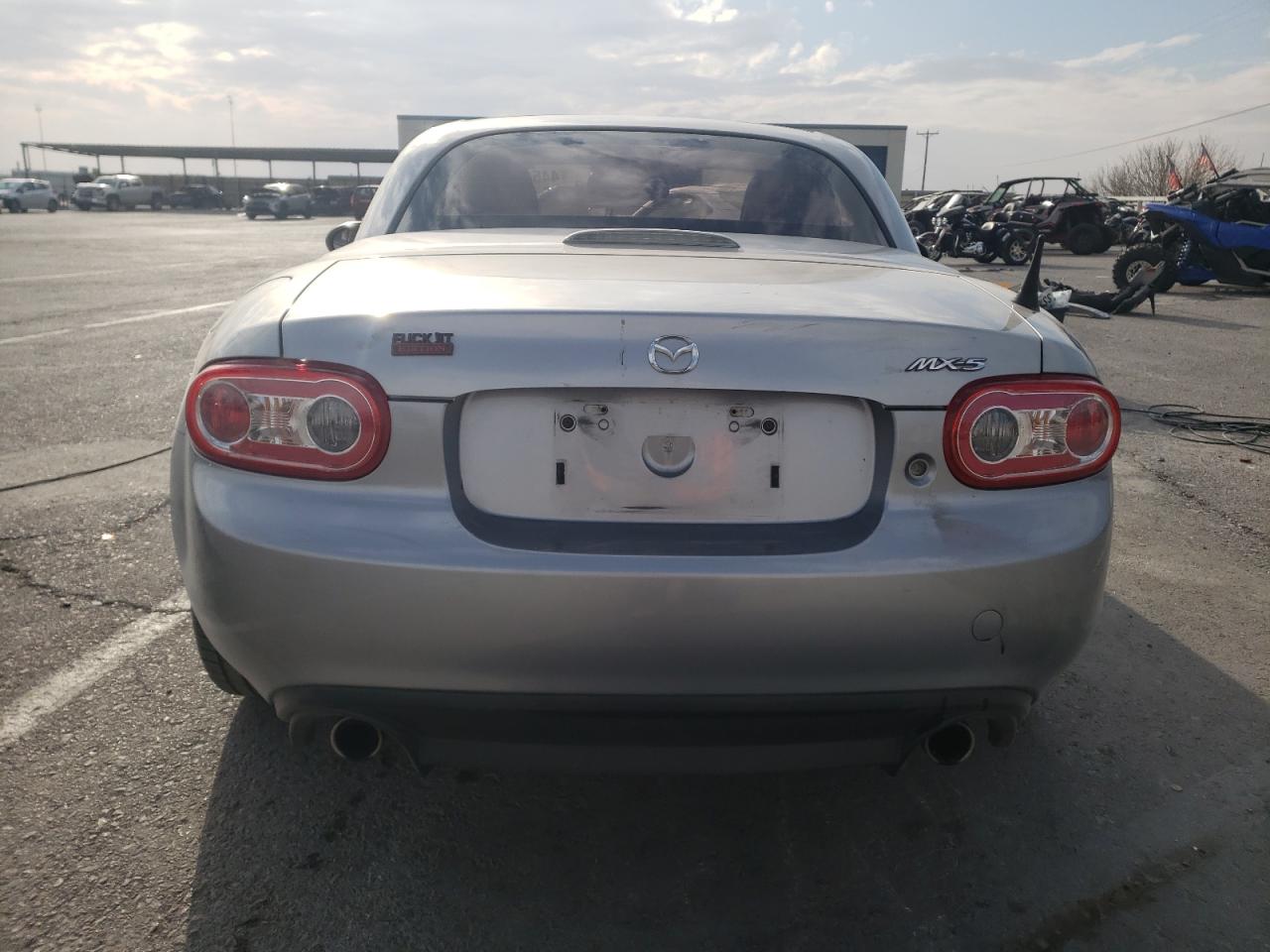 JM1NC2MF1B0216112 2011 Mazda Mx-5 Miata