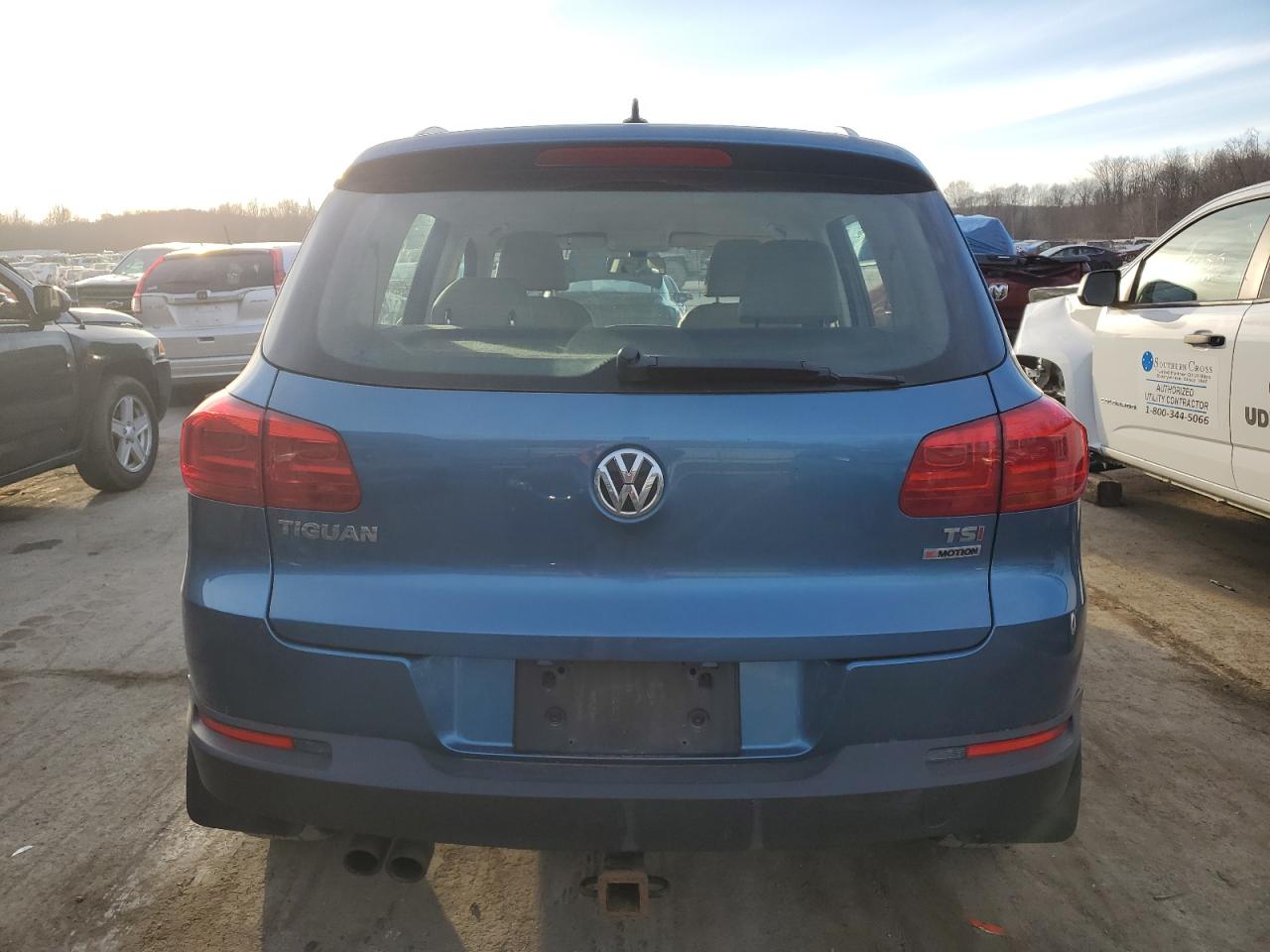 WVGBV7AX7HK024659 2017 Volkswagen Tiguan S