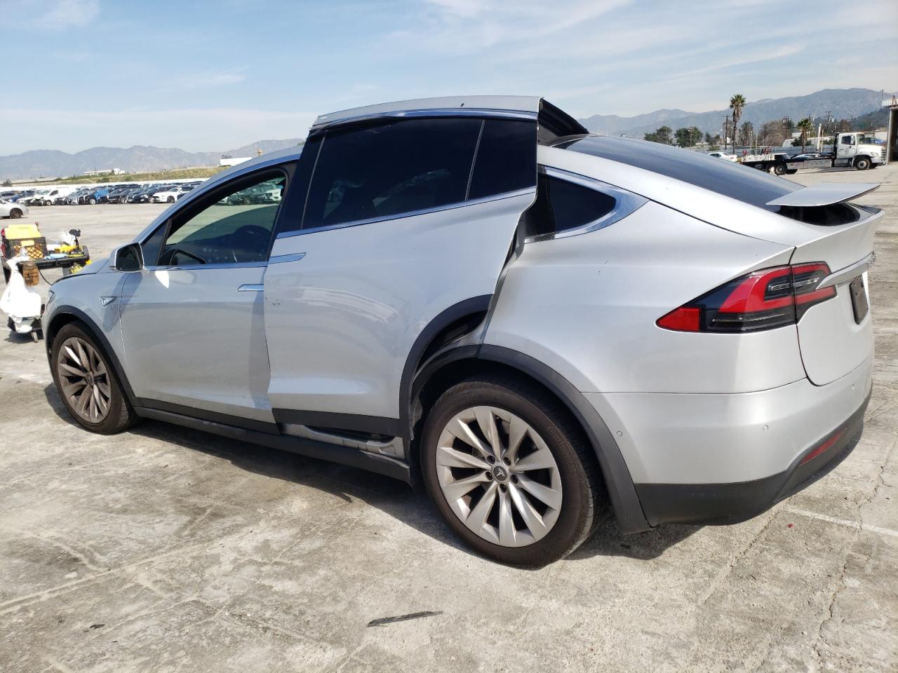 5YJXCBE21GF005778 2016 Tesla Model X