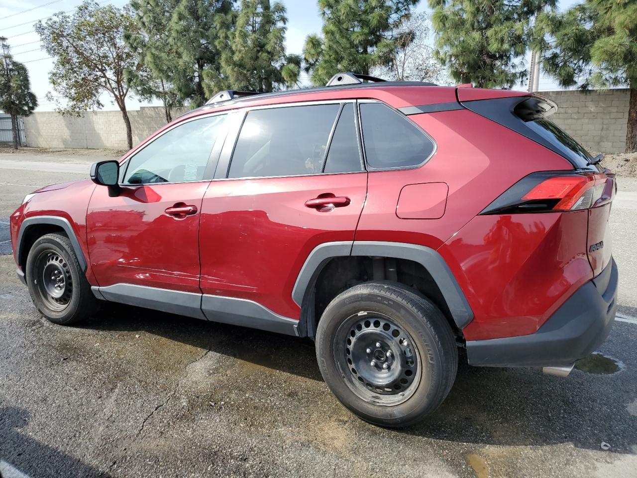 2T3H1RFV4MW181421 2021 Toyota Rav4 Le