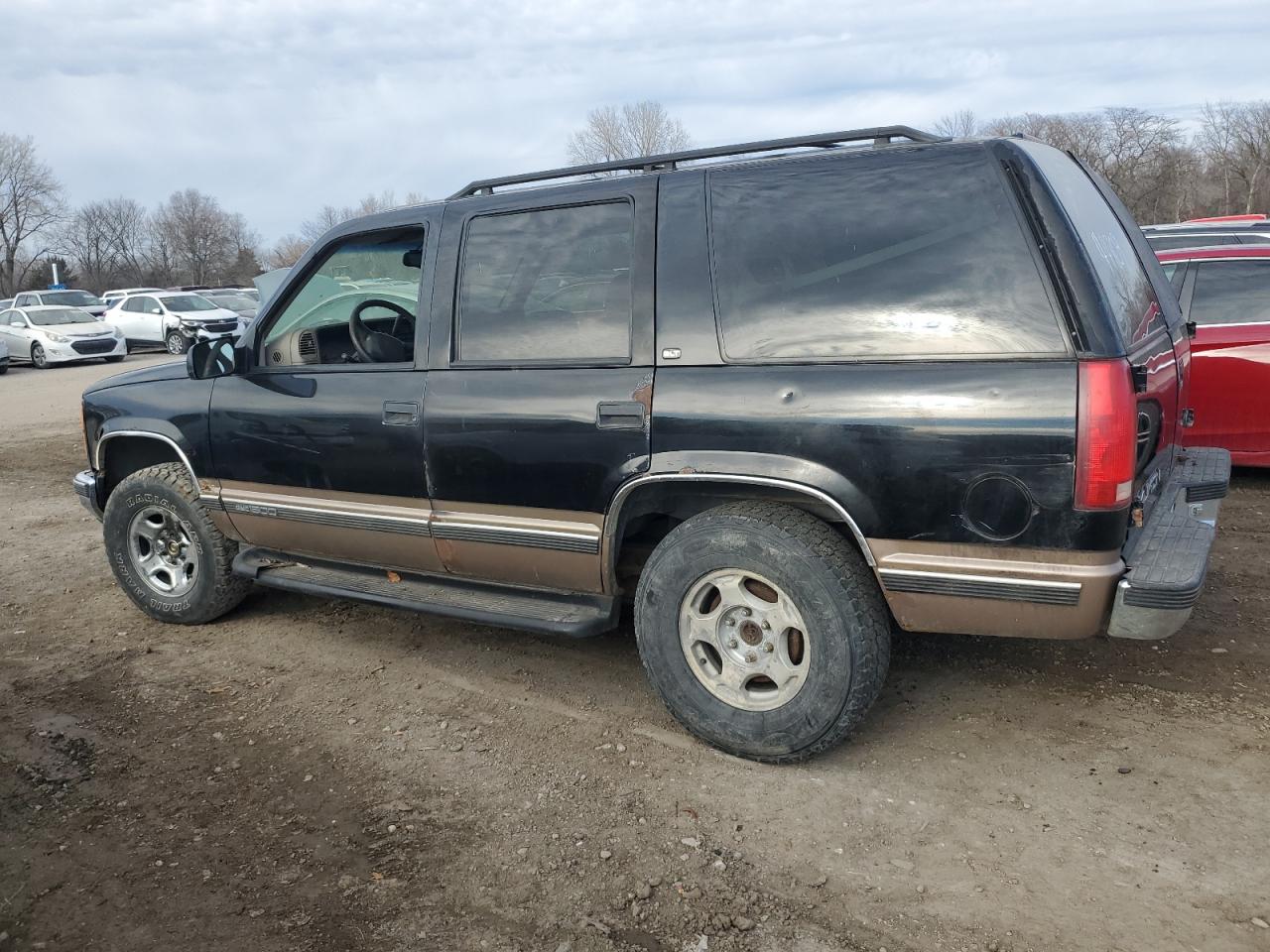 1GKEK13R8WJ727538 1998 GMC Yukon