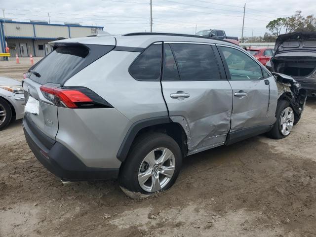 2021 TOYOTA RAV4 XLE 2T3P1RFV0MW152994