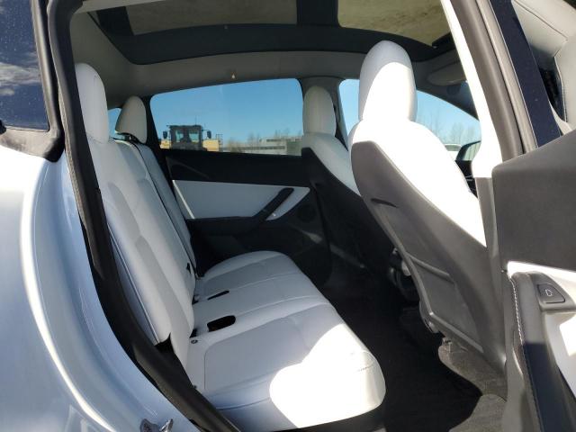 2022 TESLA MODEL Y 7SAYGDEE5NF419225