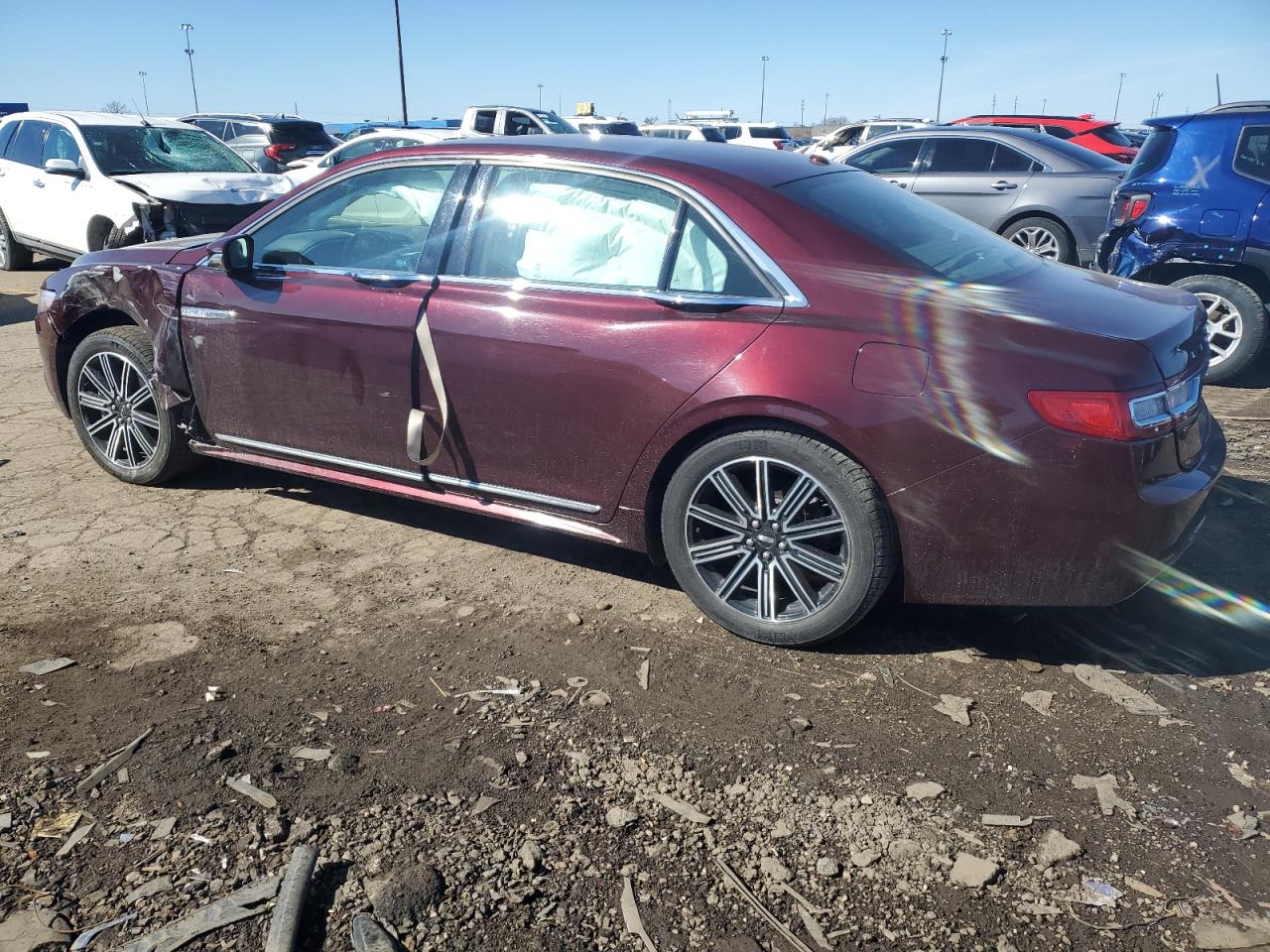 1LN6L9NP2H5605675 2017 Lincoln Continental Reserve