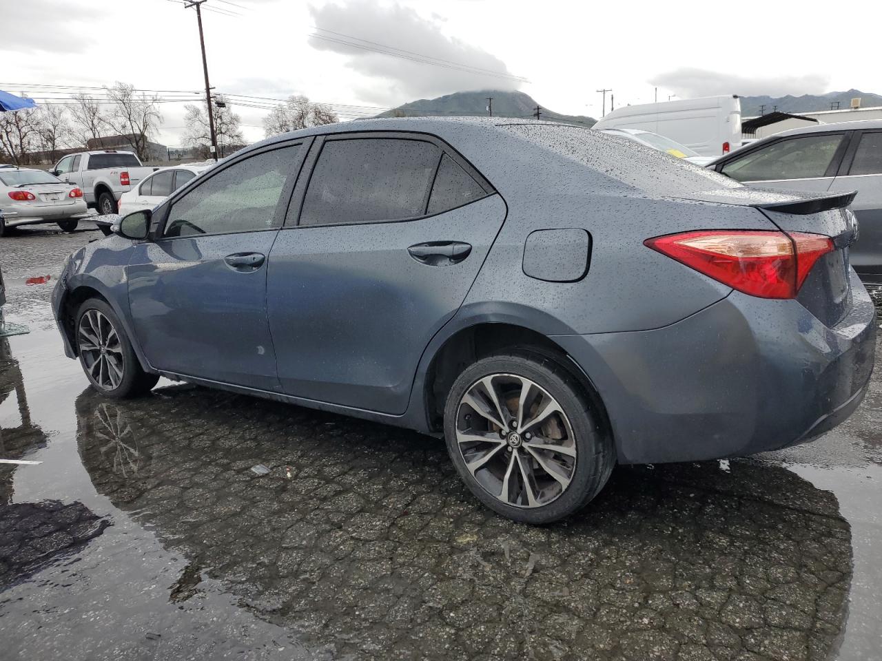 5YFBURHE1HP642018 2017 Toyota Corolla L