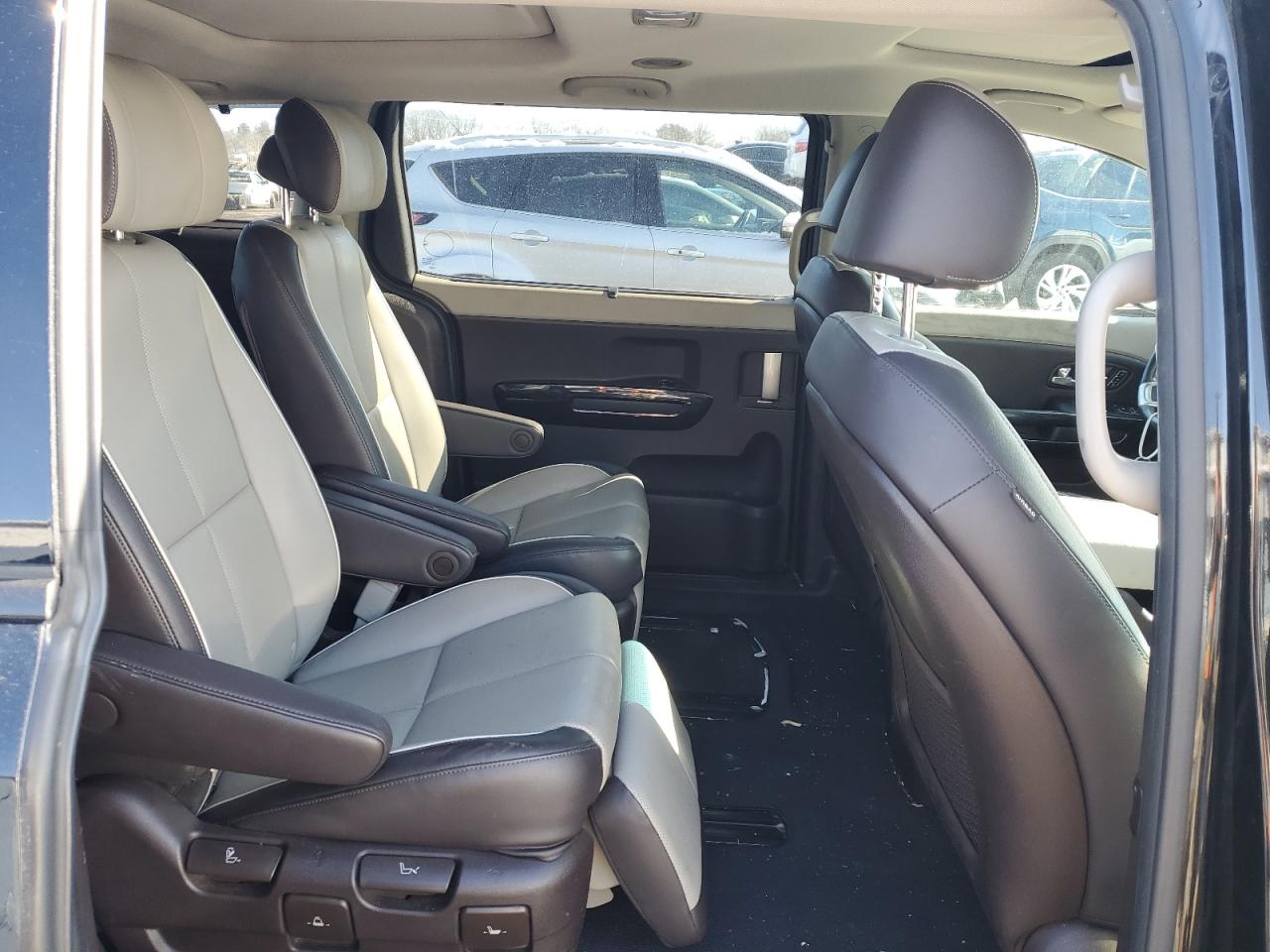 KNDME5C19G6138292 2016 Kia Sedona Sxl