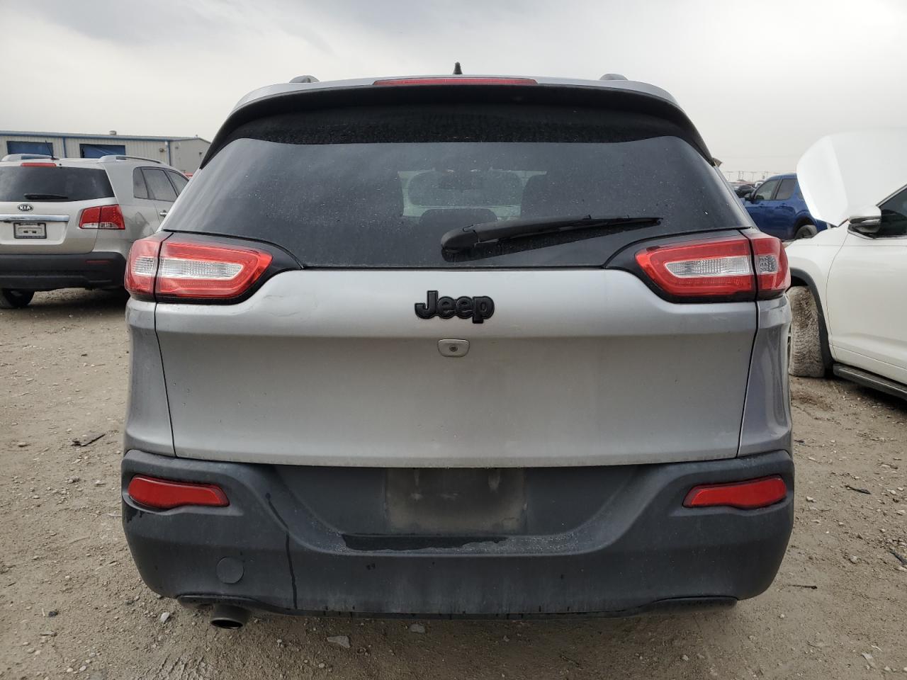 1C4PJLAB3GW372758 2016 Jeep Cherokee Sport