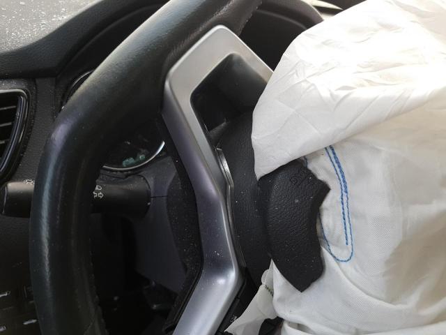 2017 NISSAN ROGUE SV 5N1AT2MV3HC757381