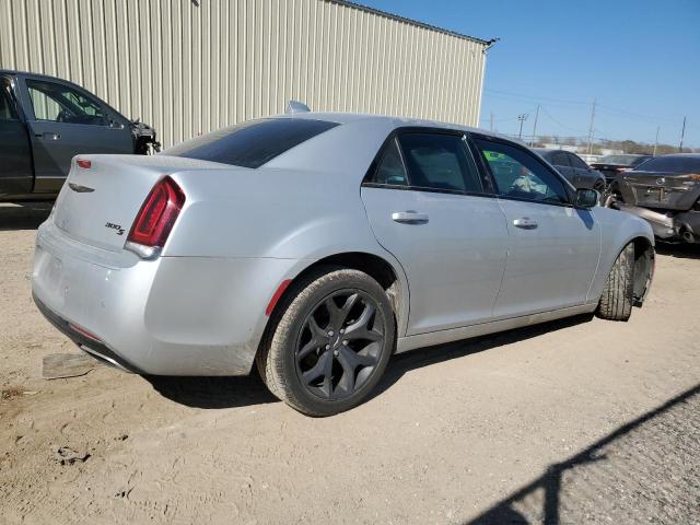 2C3CCABG0MH541365 Chrysler 300 S 3