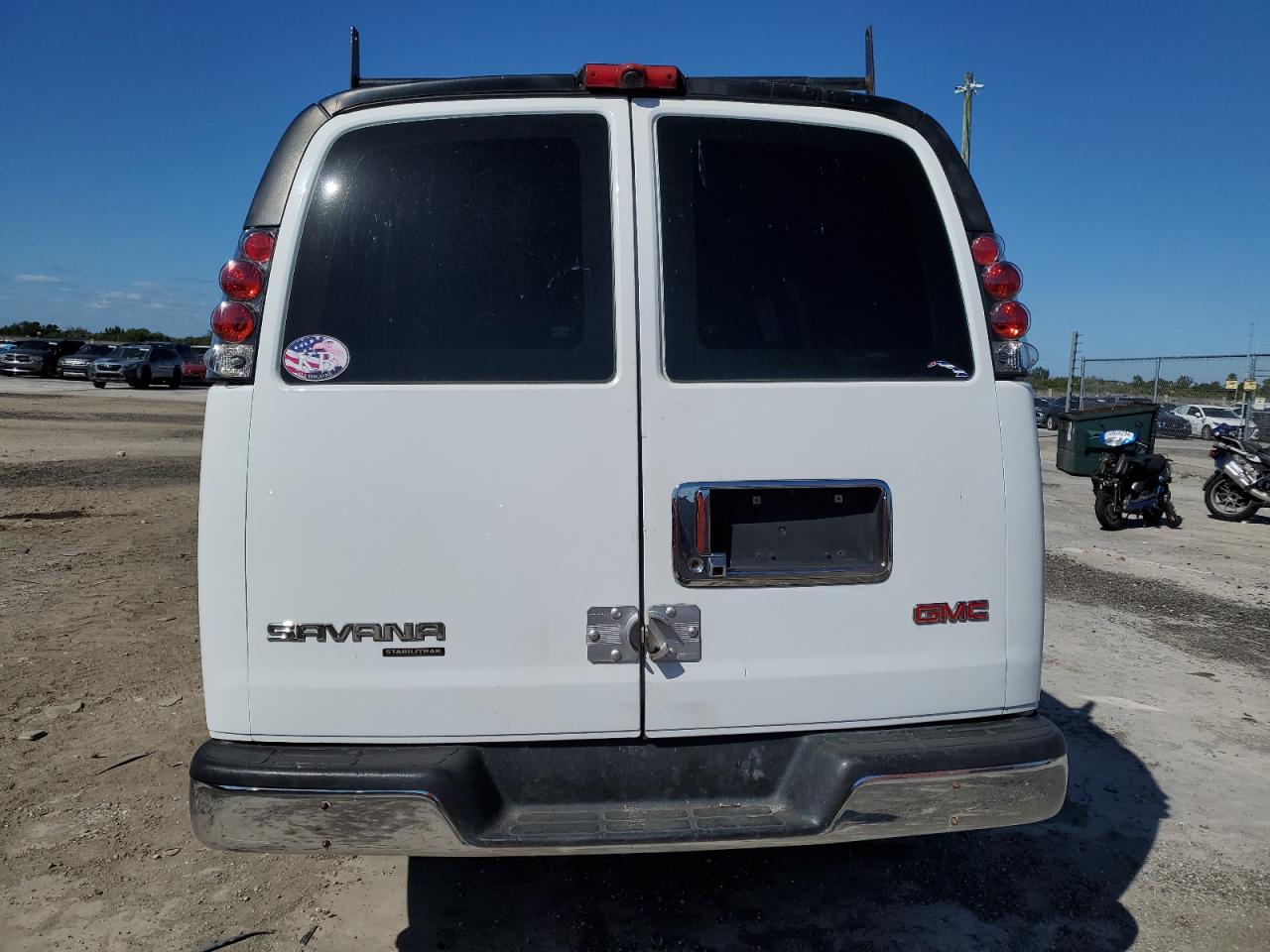 1GTW7FCF7F1907999 2015 GMC Savana G2500