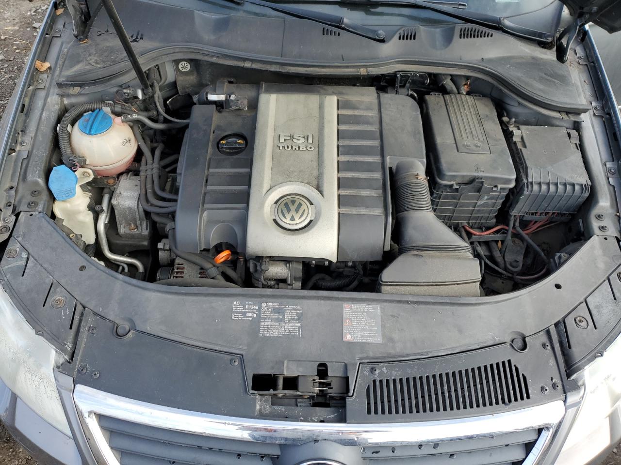 WVWUK73C68E173482 2008 Volkswagen Passat Turbo