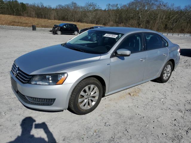 2015 VOLKSWAGEN PASSAT S 1VWAT7A30FC011081