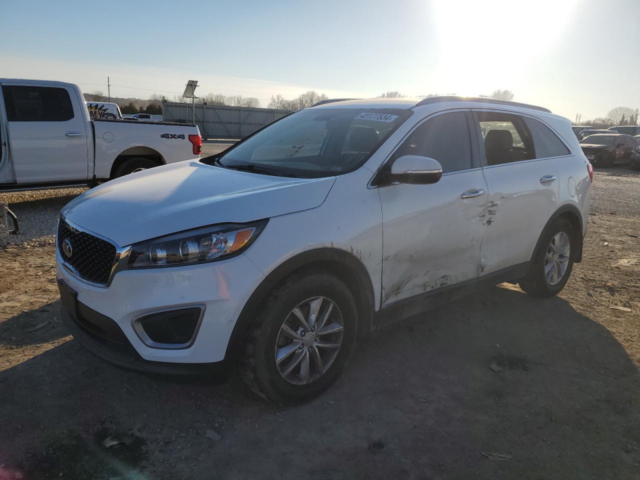 2016 Kia Sorento Lx vin: 5XYPG4A30GG033658