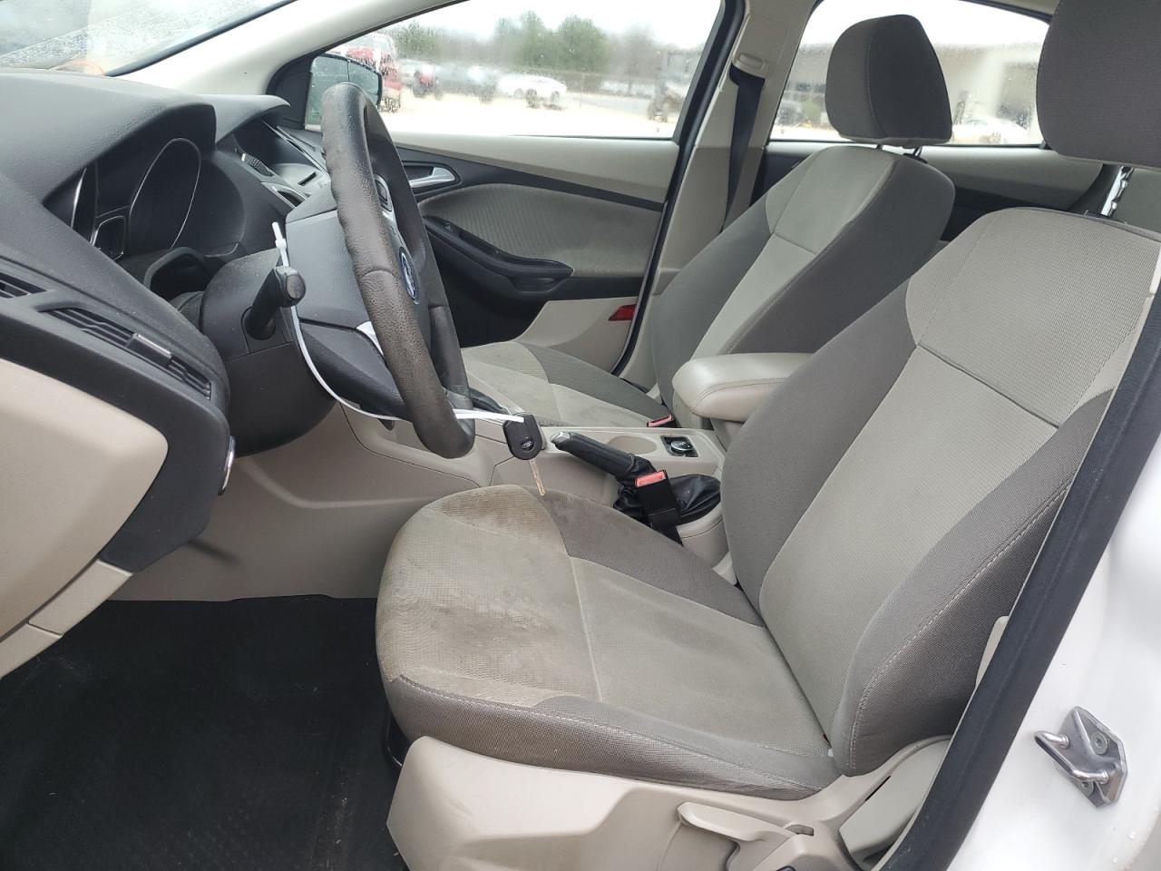 1FAHP3F27CL426852 2012 Ford Focus Se