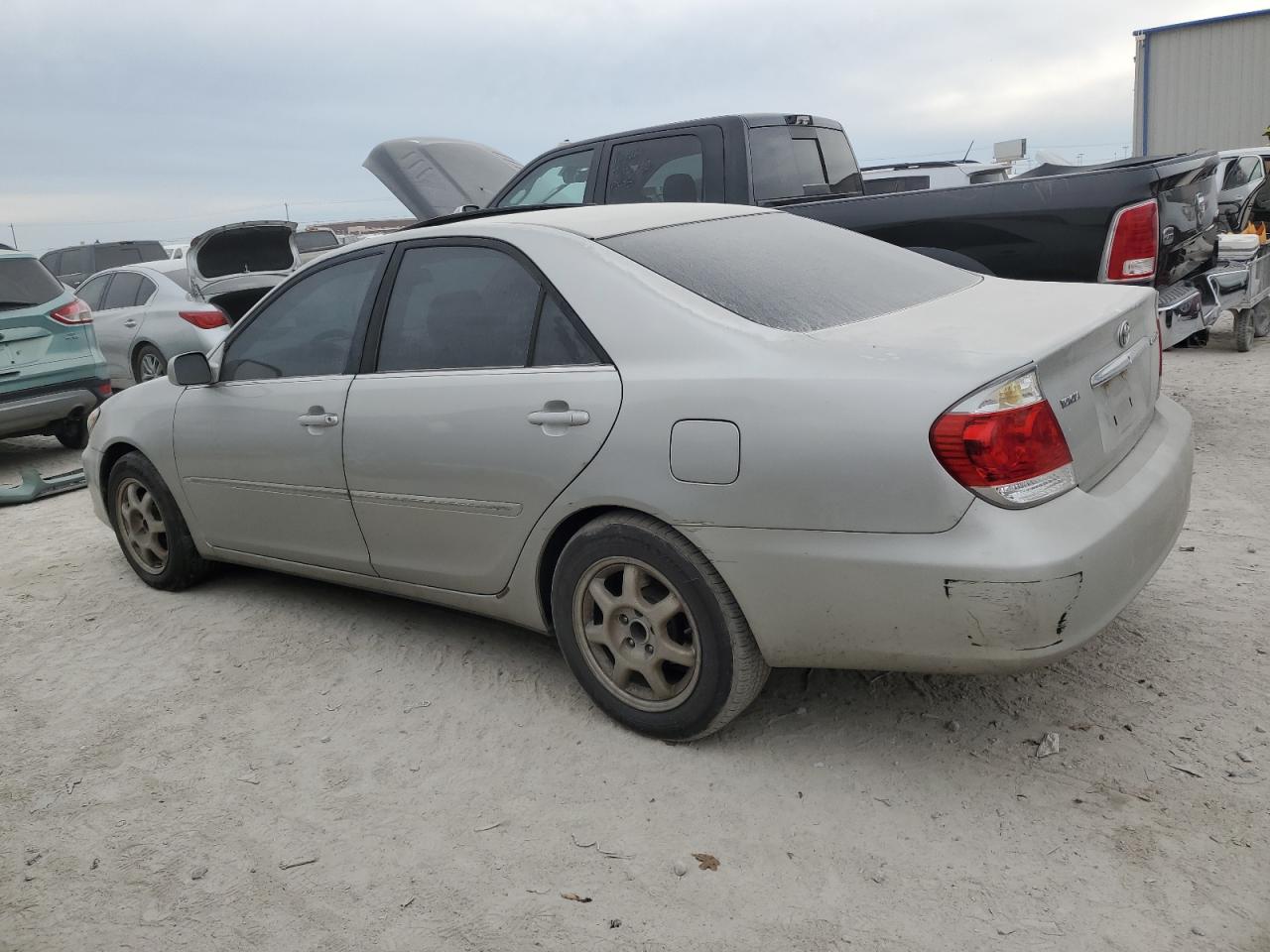 4T1BE32K55U392754 2005 Toyota Camry Le