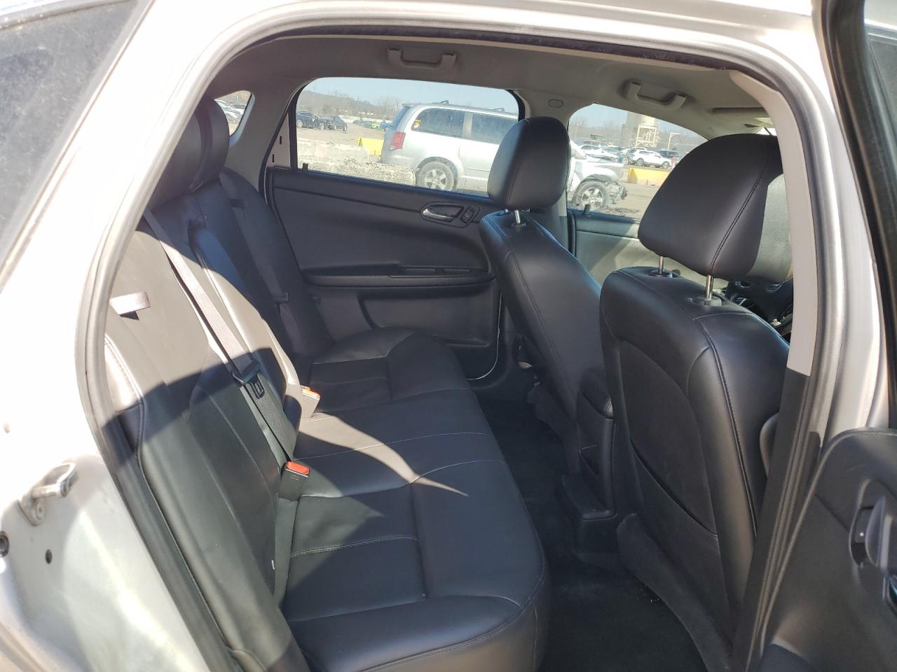 2G1WC5EM1B1174010 2011 Chevrolet Impala Ltz