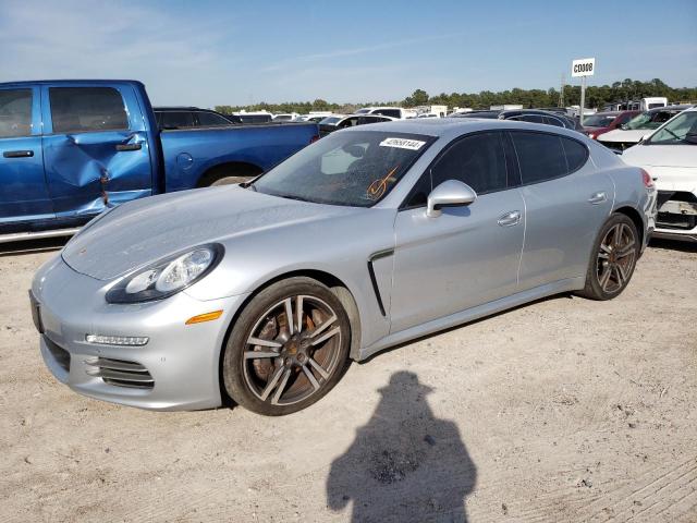 2015 Porsche Panamera 