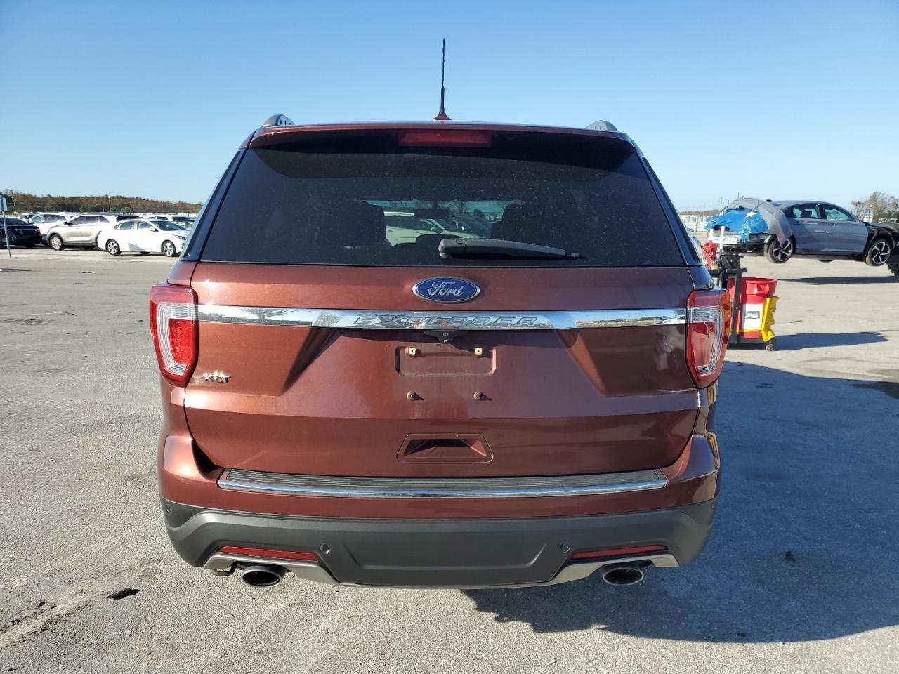 1FM5K7D85JGA76813 2018 Ford Explorer Xlt 1FM5K7D85JGA76813 2018 Ford Explorer Xlt