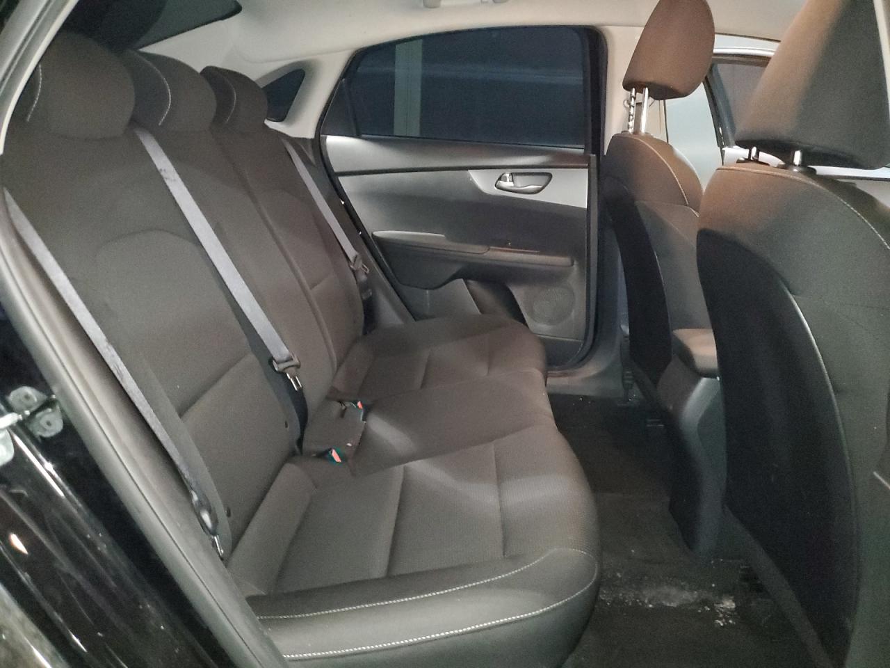 3KPF24AD2ME297525 2021 Kia Forte Fe