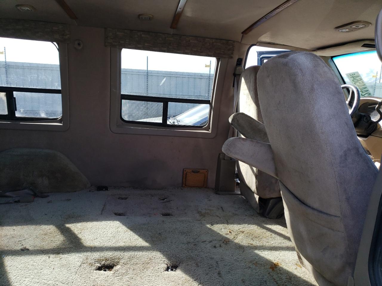 1GBDM19XX2B150530 2002 Chevrolet Astro