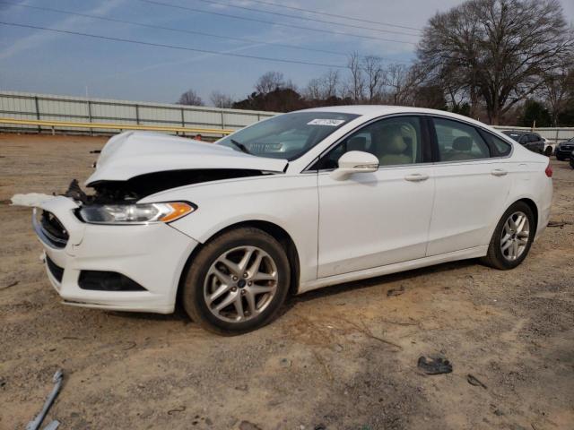 Lot #2406631431 2016 FORD FUSION SE salvage car