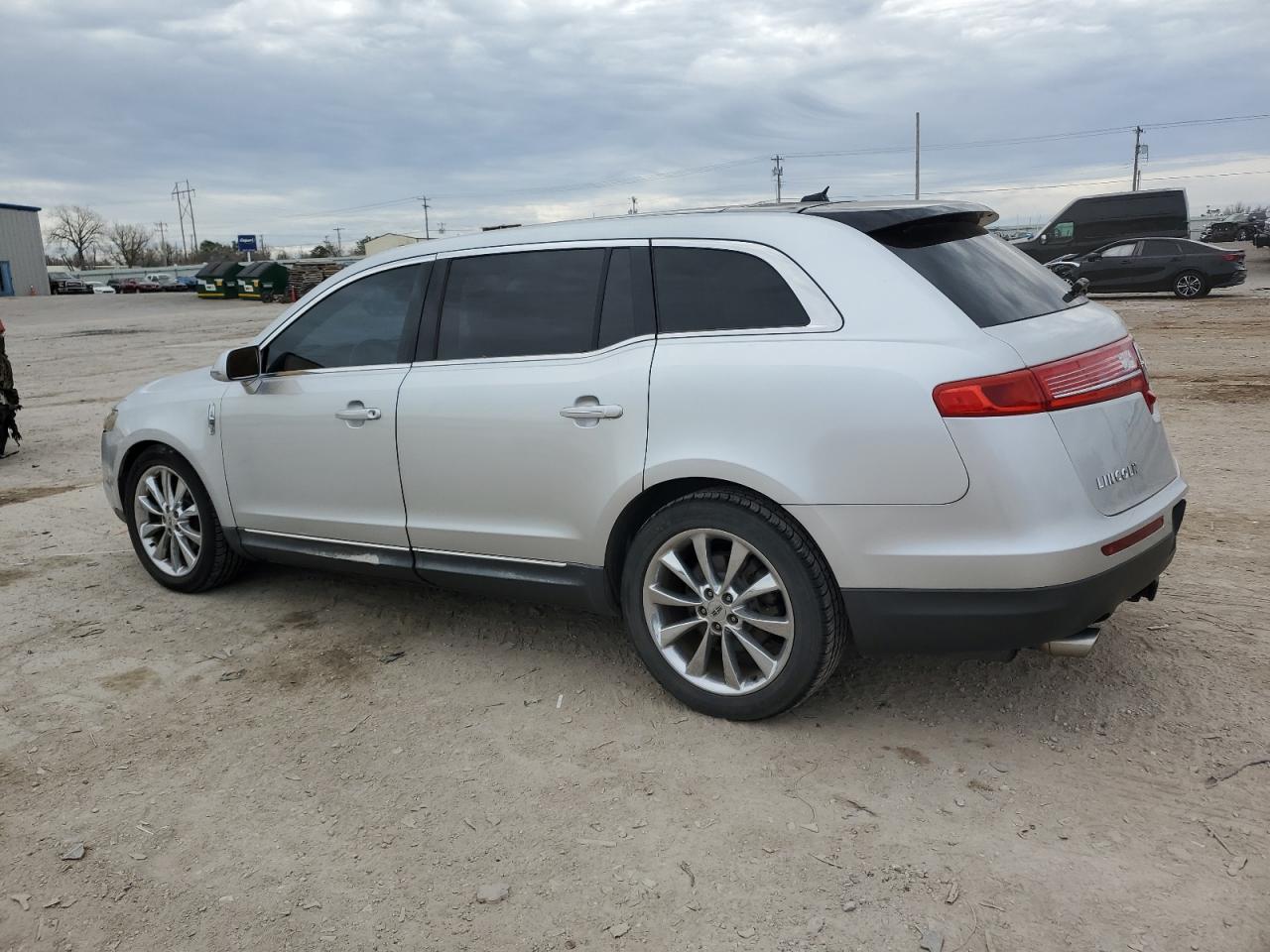 2lmhj5atxabj28123 2LMHJ5ATXABJ28123 2010 Lincoln Mkt