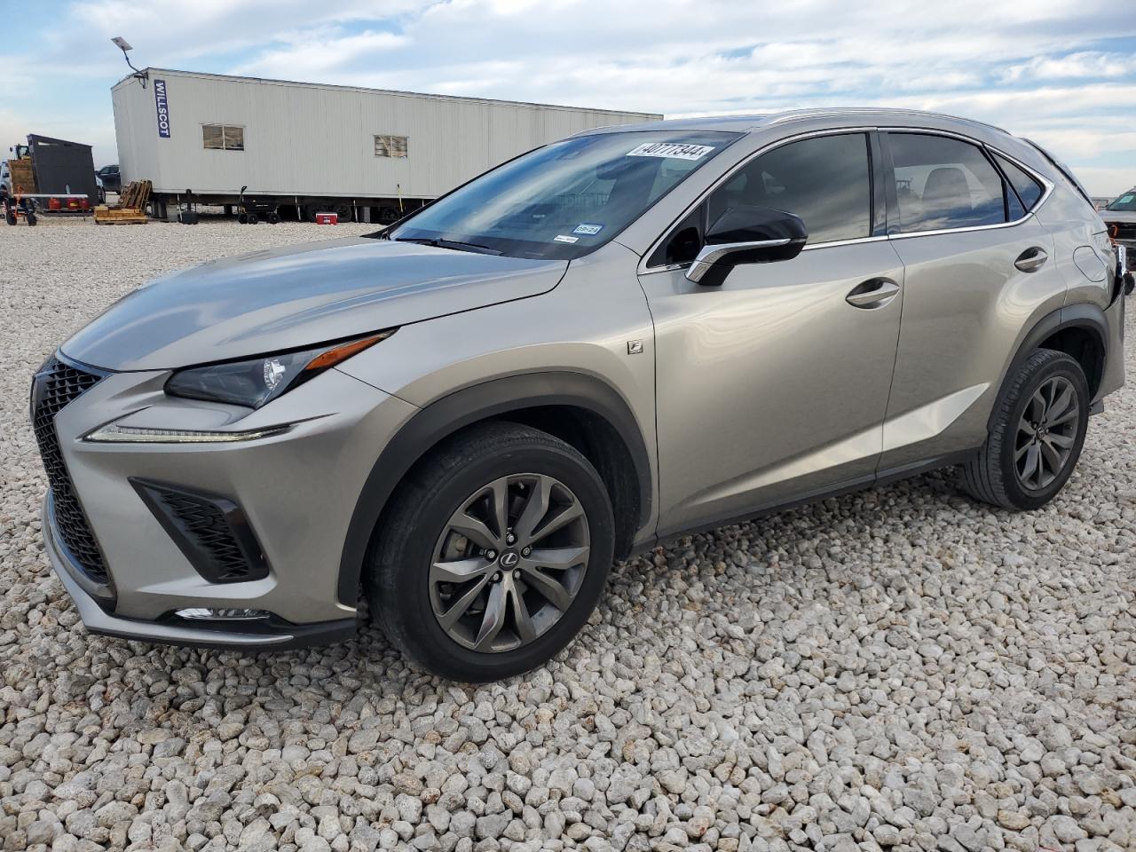 JTJSARBZ1L5015813 LEXUS NX 300 F-S 2020