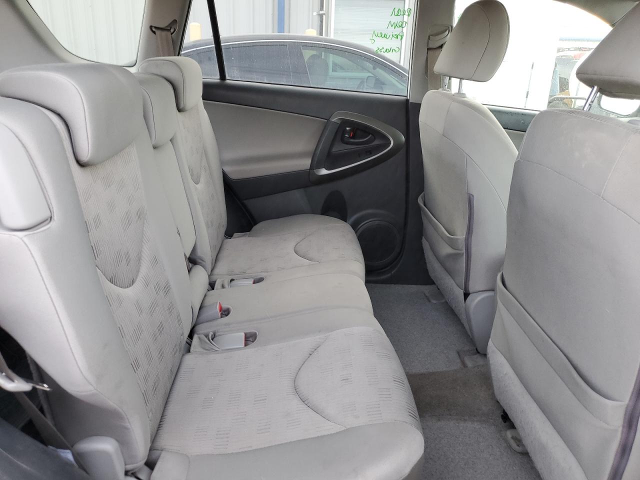 JTMZF33V49D009739 2009 Toyota Rav4