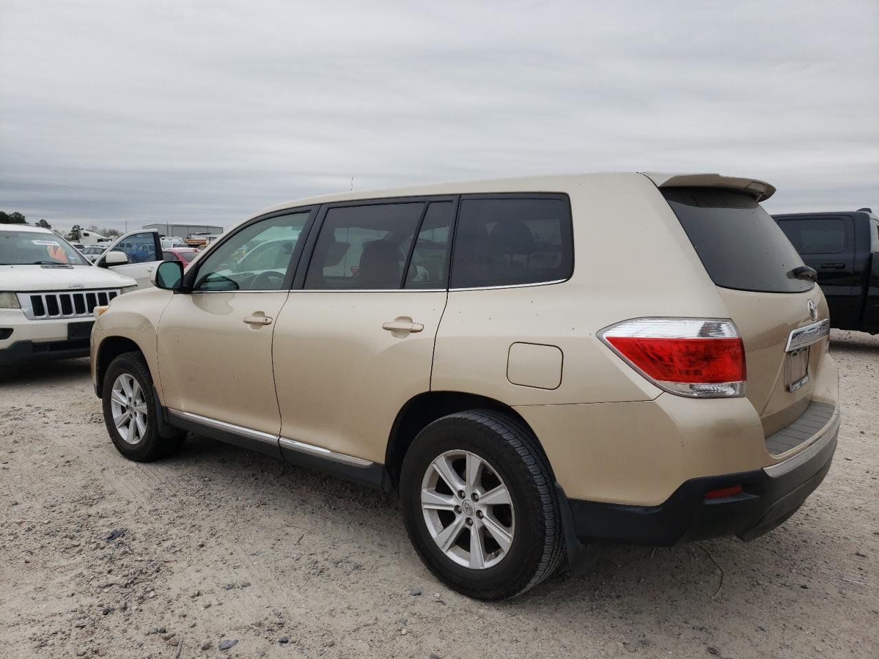 5tdza3eh4bs013306 5TDZA3EH4BS013306 2011 Toyota Highlander Base