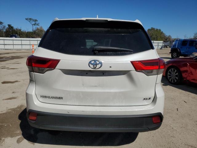 VIN 5TDKZRFH0KS558530 2019 Toyota Highlander, SE no.6