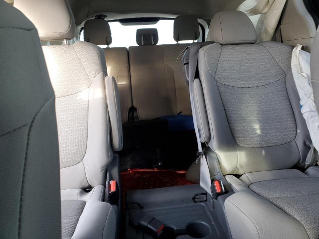 2021 TOYOTA SIENNA LE 5TDKRKEC0MS032057
