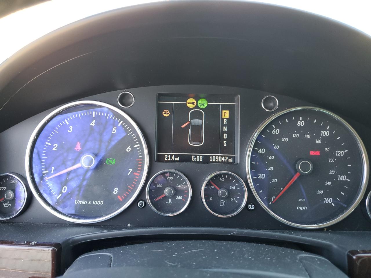 WVGMM77L05D073198 2005 Volkswagen Touareg 4.2