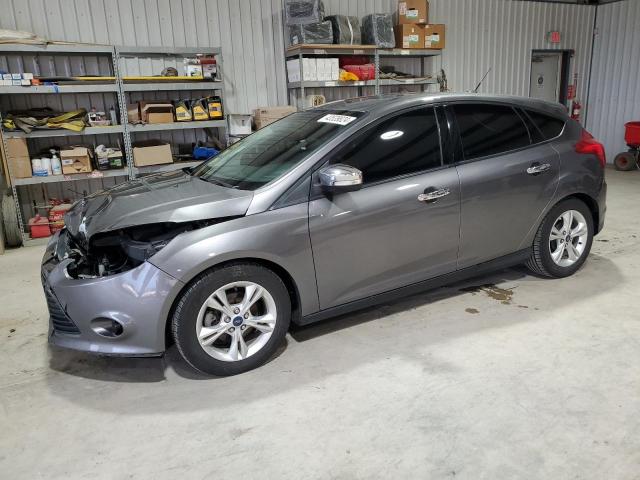 Lot #2421371084 2014 FORD FOCUS SE salvage car