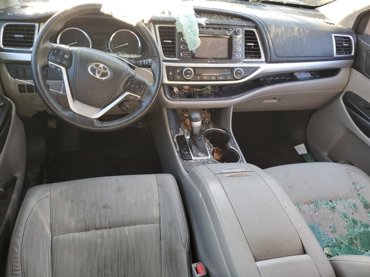 5TDBKRFH3ES009963 2014 Toyota Highlander Le