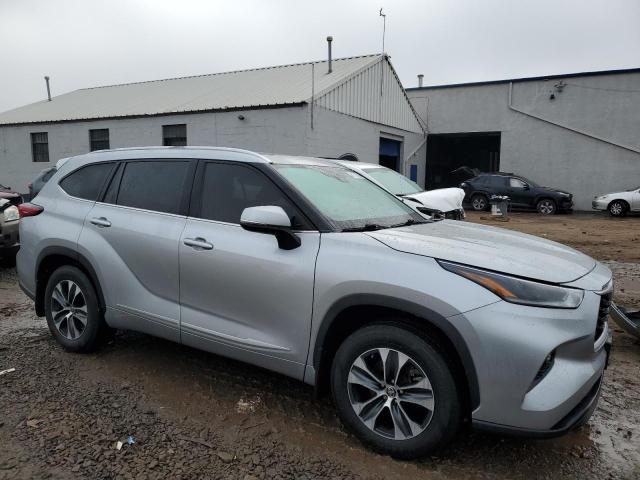 2021 Toyota Highlander Xle VIN: 5TDHZRBH9MS541860 Lot: 44555084