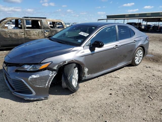 Lot #2421633115 2023 TOYOTA CAMRY LE salvage car