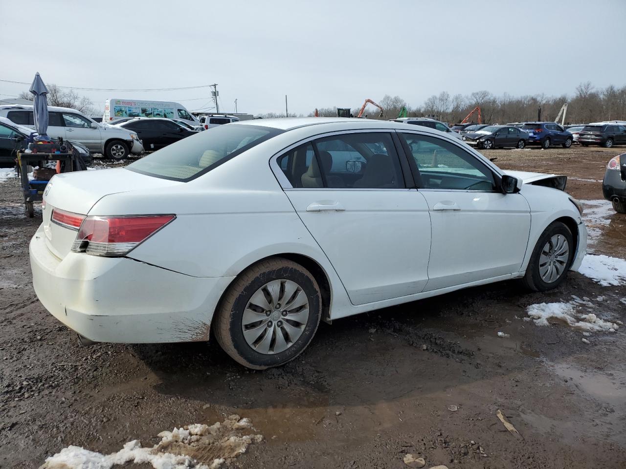 1HGCP2F33BA147711 2011 Honda Accord Lx