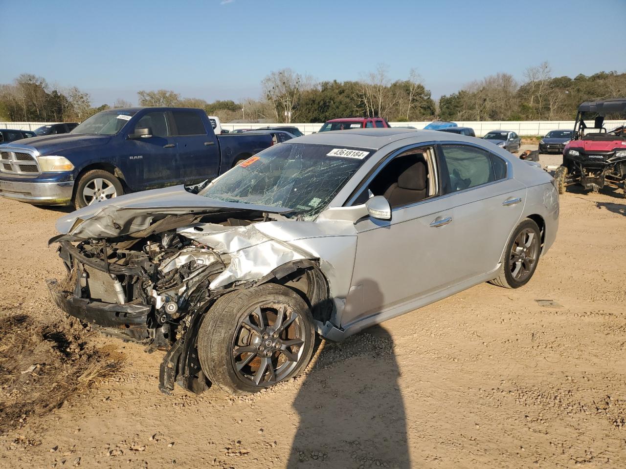 NISSAN MAXIMA S