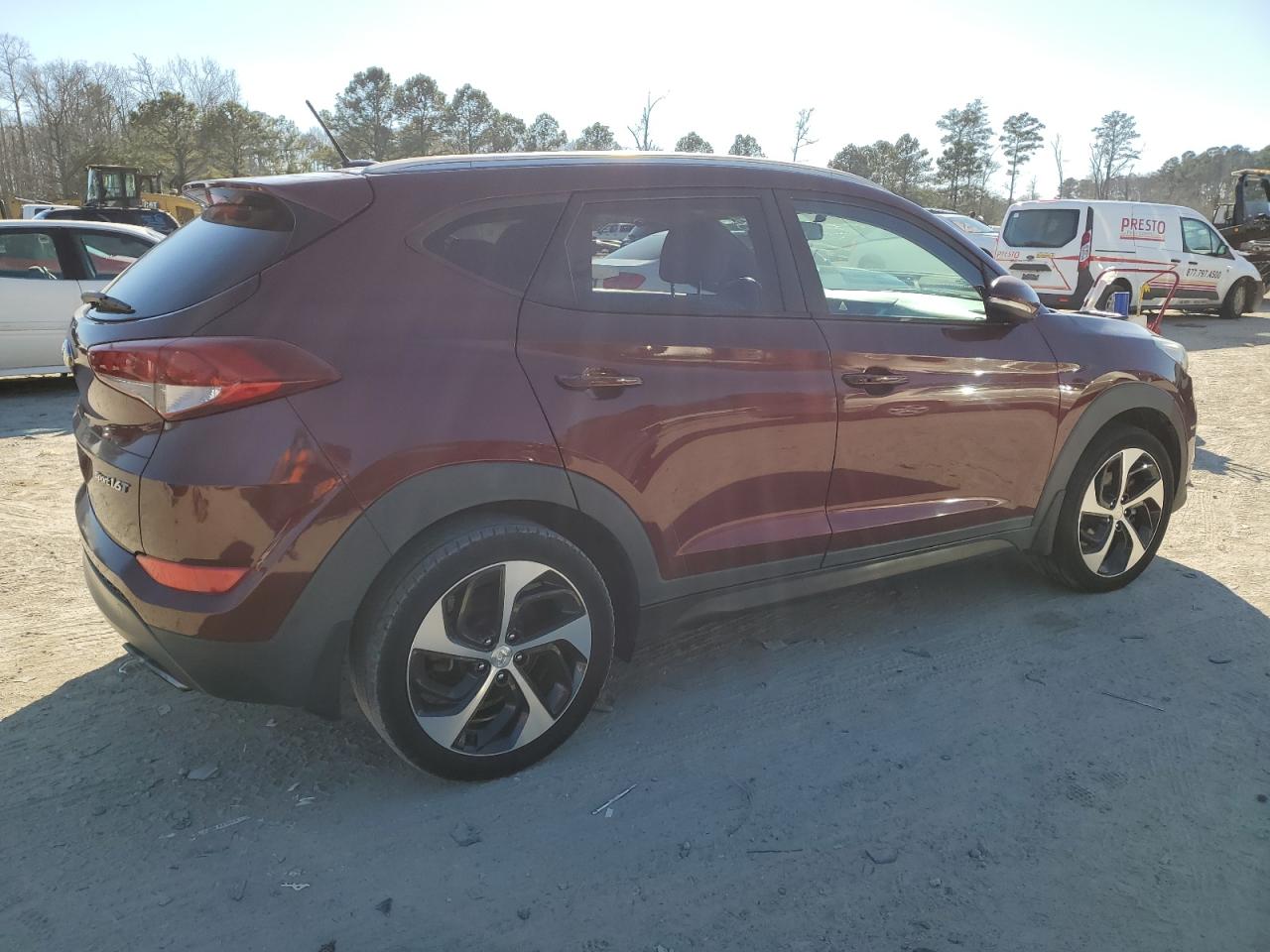 2016 Hyundai Tucson Limited vin: KM8J33A22GU112990