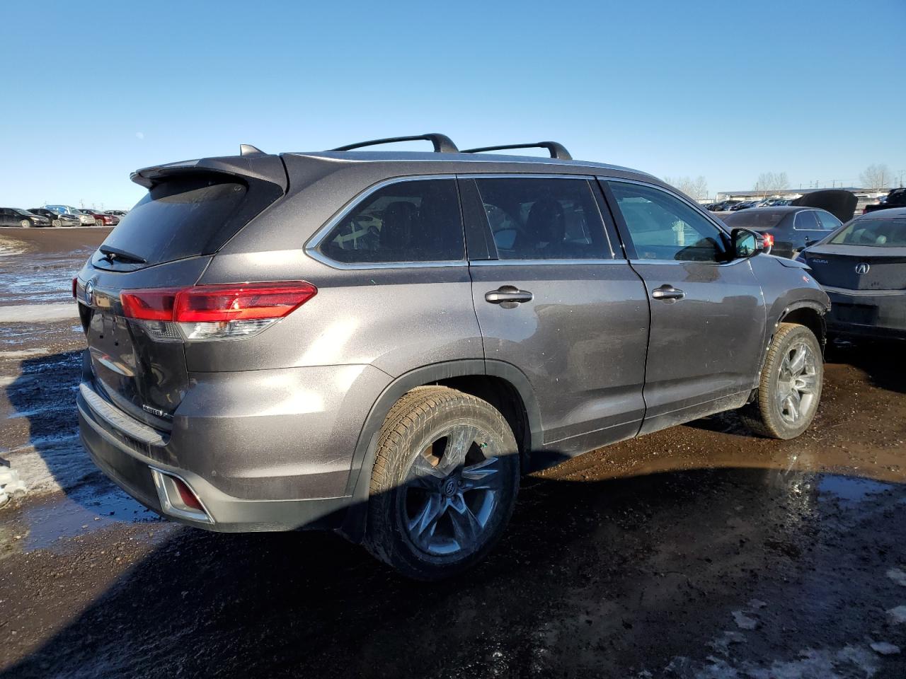 5TDDZRFH5JS841366 2018 Toyota Highlander Limited