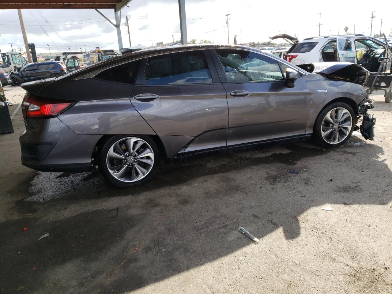 2018 Honda Clarity Touring vin: JHMZC5F37JC000881