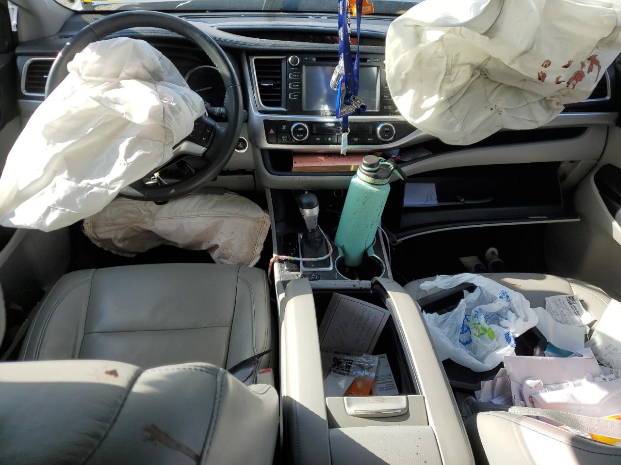 5TDJKRFH1GS237734 2016 Toyota Highlander Xle