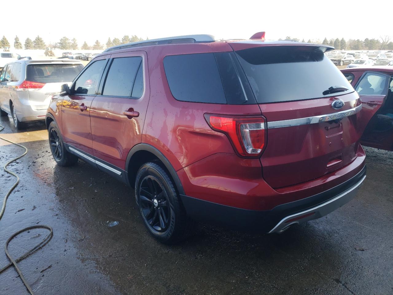 1FM5K7D85HGA85490 2017 Ford Explorer Xlt