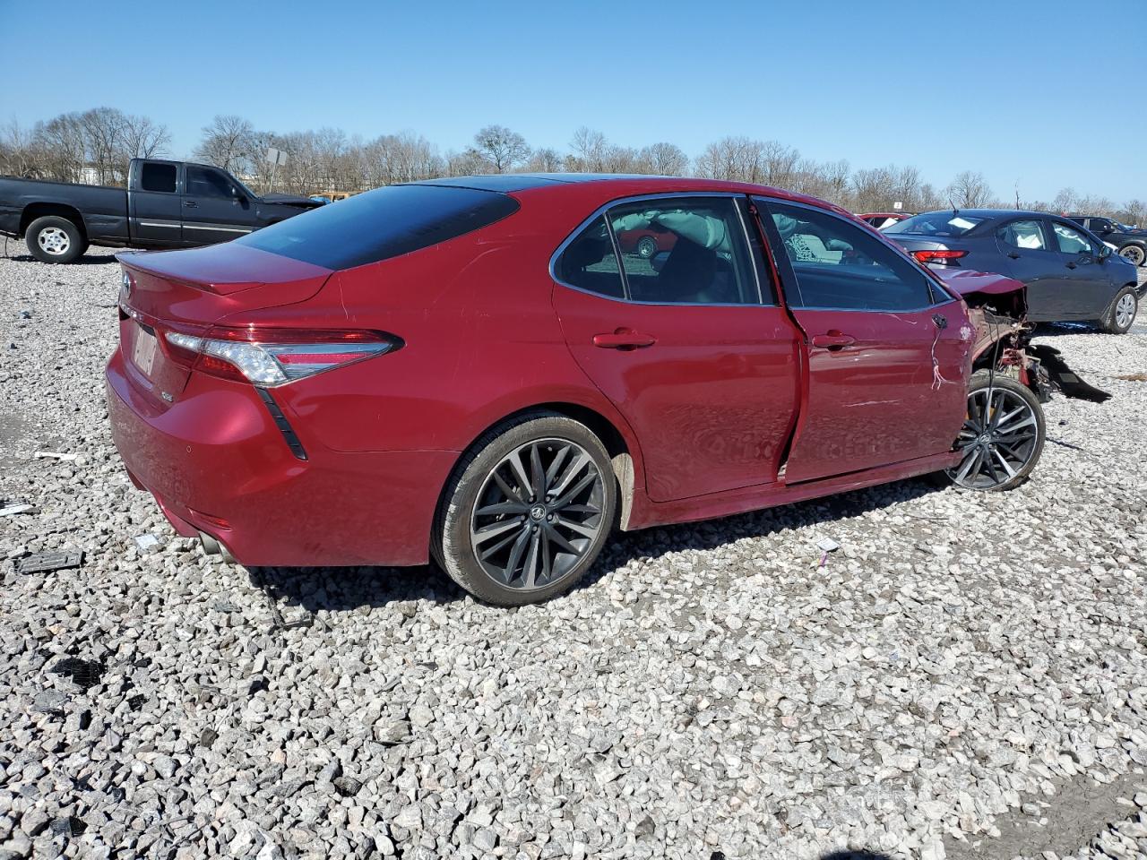 4T1B61HK1JU566841 2018 Toyota Camry Xse