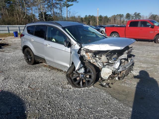 2019 FORD ESCAPE SE 1FMCU0GD7KUC19605